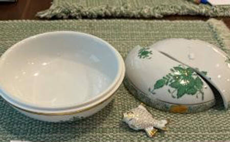 Chinese Bouquet Green (AV) Bon Bon & Lid