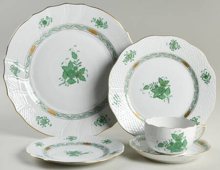 Chinese Bouquet Green (AV) 40  Piece Estate Set