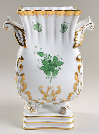 Chinese Bouquet Green (AV) 10" Footed Vase