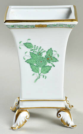 Chinese Bouquet Green (AV) 6" Square Vase