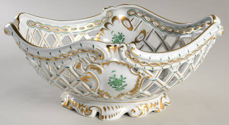 Chinese Bouquet Green (AV) 10" Oval Openwork Basket