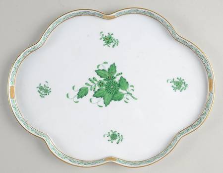 Chinese Bouquet Green (AV) 9" Scalloped Tray