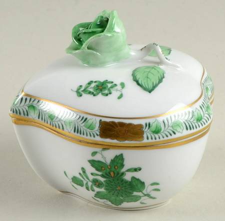 Chinese Bouquet Green (AV) 3" Heart Shape Box & Lid