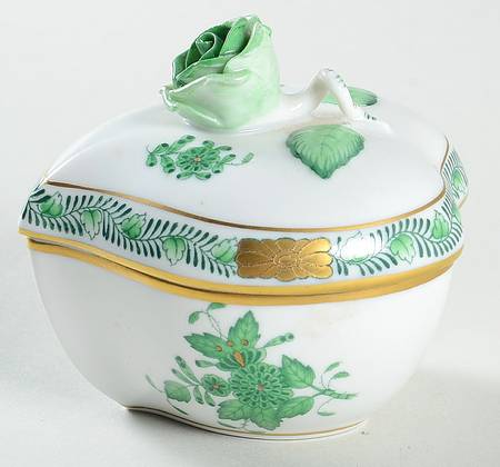 Chinese Bouquet Green (AV) Heart Shaped Trinket Box with Lid