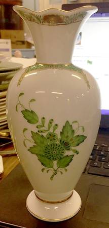 Chinese Bouquet Green (AV) 7" Flared Vase