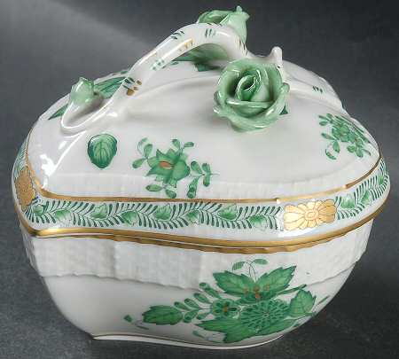 Chinese Bouquet Green (AV) 3" Heart Shape Bon Bon & Lid