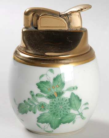 Chinese Bouquet Green (AV) Cigarette Lighter