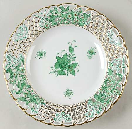 Chinese Bouquet Green (AV) 9" Pierced Plate