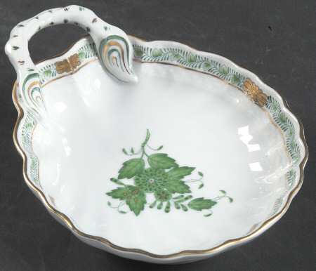 Chinese Bouquet Green (AV) Shell Shaped Dish