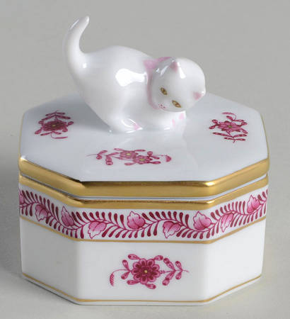 Chinese Bouquet Raspberry (AP) Octagonal Box & Lid