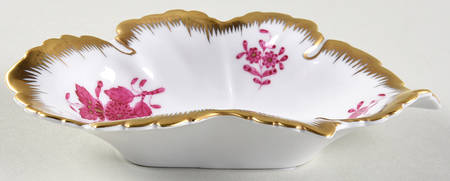 Chinese Bouquet Raspberry (AP) 6" Leaf Dish