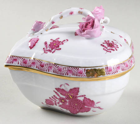 Chinese Bouquet Raspberry (AP) 3" Heart Shape Bon Bon & Lid