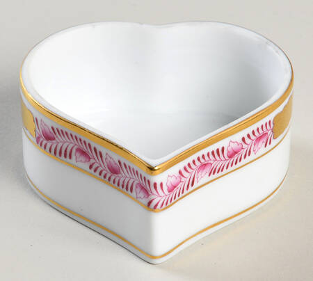 Chinese Bouquet Raspberry (AP) Heart Shape Box No Lid