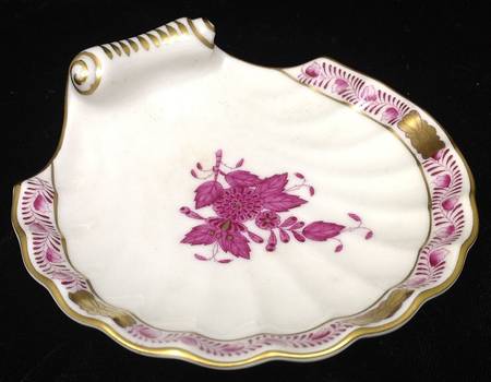 Chinese Bouquet Raspberry (AP) 4" Shell Shaped Dish