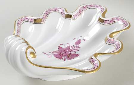 Chinese Bouquet Raspberry (AP) 9" Shell Shaped Dish