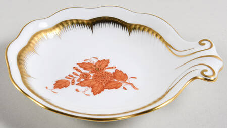 Chinese Bouquet Rust (AOG) Shell Shaped Bowl