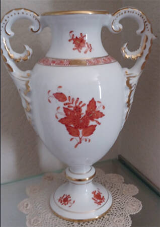 Chinese Bouquet Rust (AOG) Footed Urn No Lid
