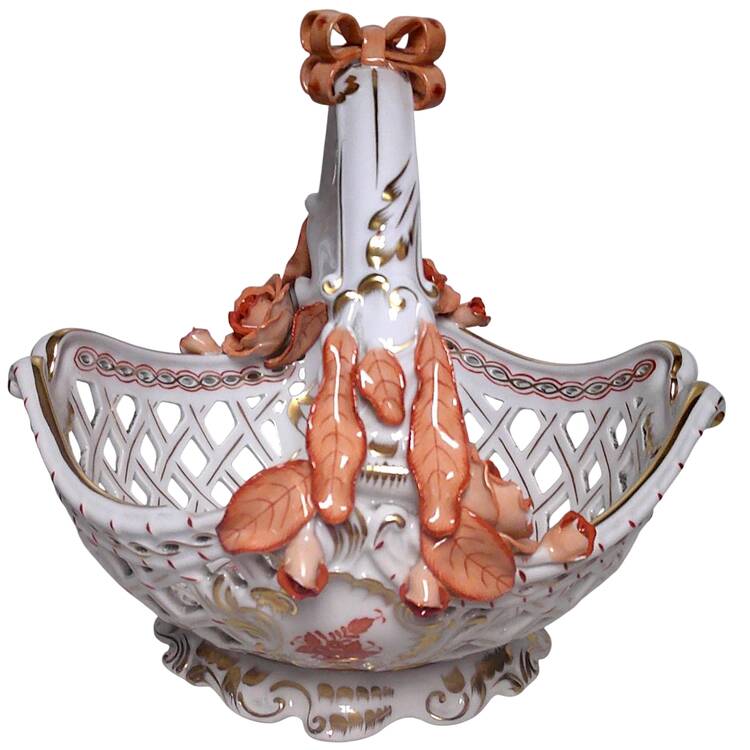 Chinese Bouquet Rust (AOG) 10" Open Weave Basket W/Bow