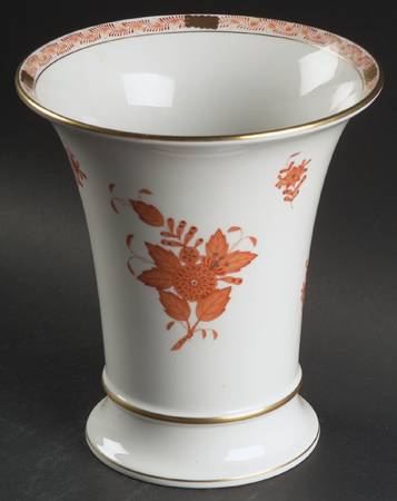 Chinese Bouquet Rust (AOG) 7" Flared Vase