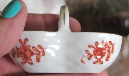Chinese Bouquet Rust (AOG) Basket Shaped Individual Twin Salt Dip