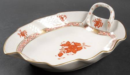 Chinese Bouquet Rust (AOG) 8" Leaf Dish