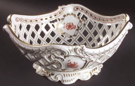 Chinese Bouquet Rust (AOG) 10" Oval Openwork Basket