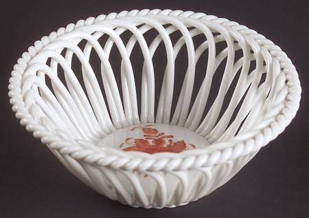 Chinese Bouquet Rust (AOG) 4" Round Open Weave Basket by Herend