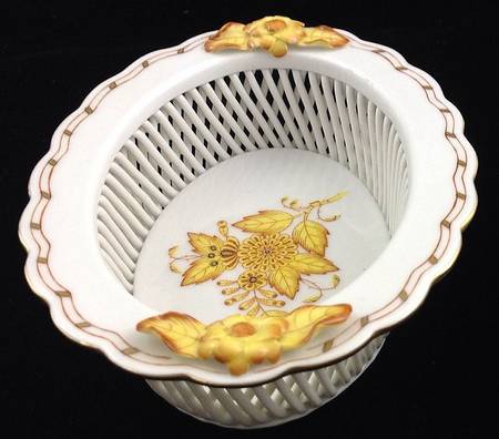 Chinese Bouquet Yellow (AJ) 5" Open Weave Basket