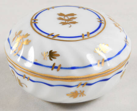 Coronation (Bat) Ring Box & Lid