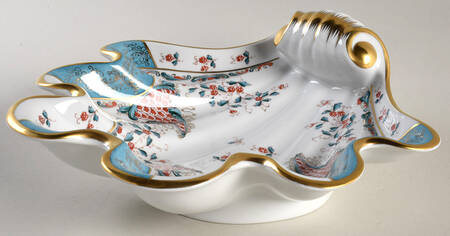 Cornucopia (Tca) Shell Shaped Dish