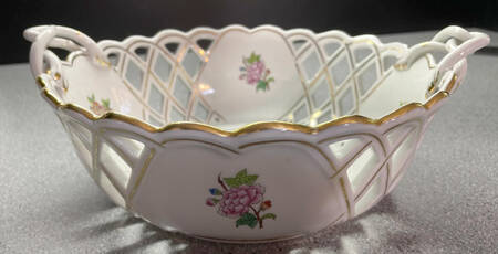 Eton 10" Round Open Weave Basket