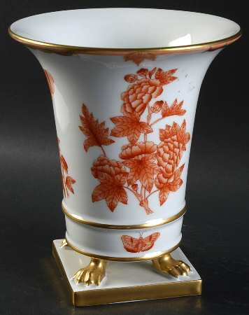 Fortuna (Vboh) 7" Claw Footed Urn Vase
