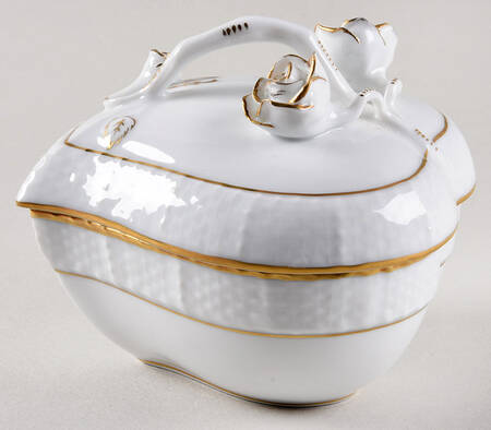 Golden Edge Newer (HDE) 3" Heart Shape Bon Bon & Lid