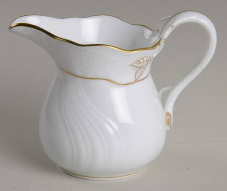 Golden Edge Newer (HDE) Creamer