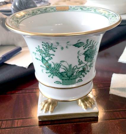 Indian Basket Green (FV) 4" Claw Footed Vase