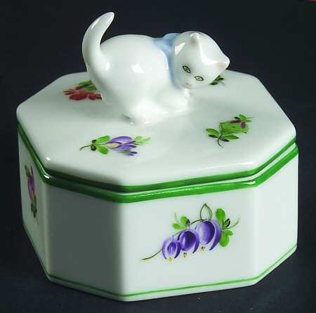 Lindsay (LY) Hexagonal Box with Lid