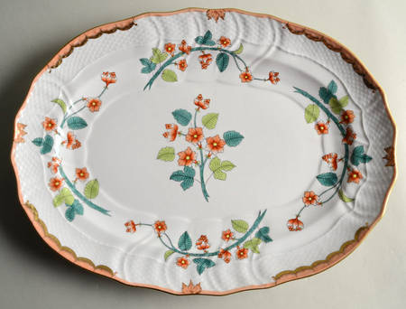 Livia (WBOS) 15" Oval Serving Platter