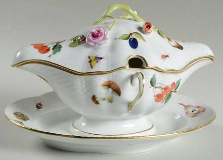 Market Garden (FR) Gravy Boat w/Attached Underplate & Lid