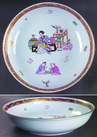 Ming (Blue Background) 10" Round Vegetable Bowl