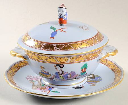Ming (Blue Background) Flat Cream Soup Bowl & Saucer Set