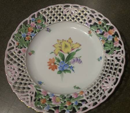 Printemps (BT) 9" Pierced Plate