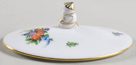 Printemps (BT) Oval Box W/Mandarin Finial Lid