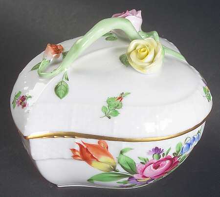 Printemps (BT) 3" Heart Shape Bon Bon & Lid