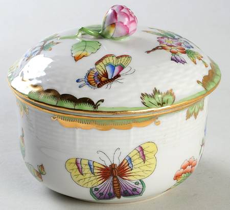 Queen Victoria (Green Border) Sugar Bowl & Lid