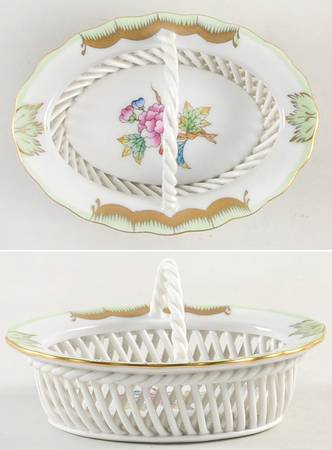 Queen Victoria (Green Border) 3" Small Open Weave Basket