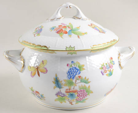 Queen Victoria (Green Border) Tureen & Lid