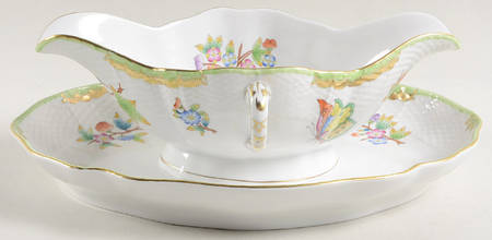 Queen Victoria (Green Border) Gravy Boat with Attached Underplate