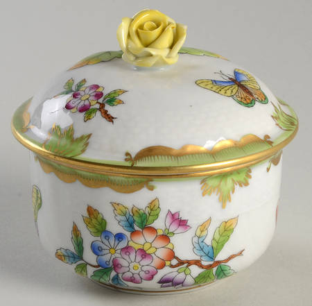 Queen Victoria (Green Border) Mini Sugar Bowl & Lid