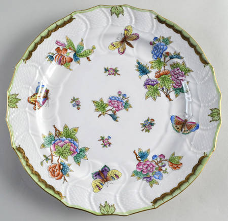 Queen Victoria (Green Border) 12" Chop Plate (Round Platter)