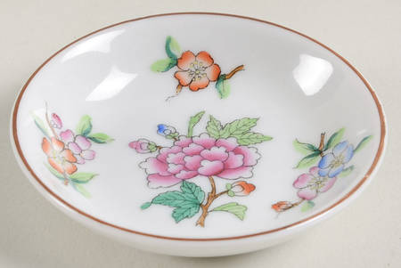 Queen Victoria (Green Border) Butter Pat